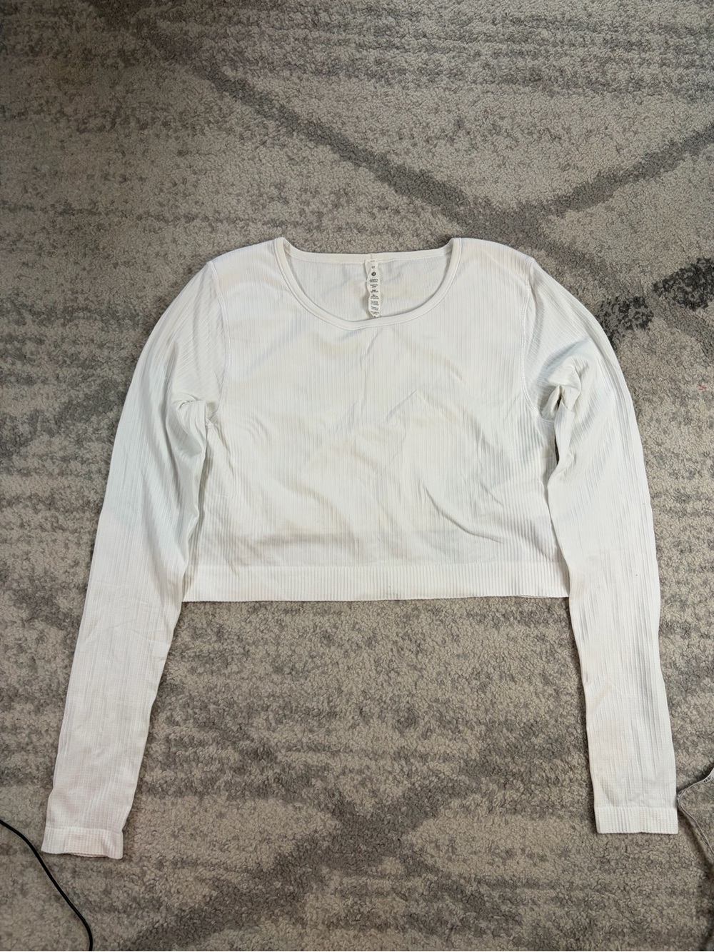 Lululemon White Ribbed Long Sleeve Cropped Athletic Top Size 12